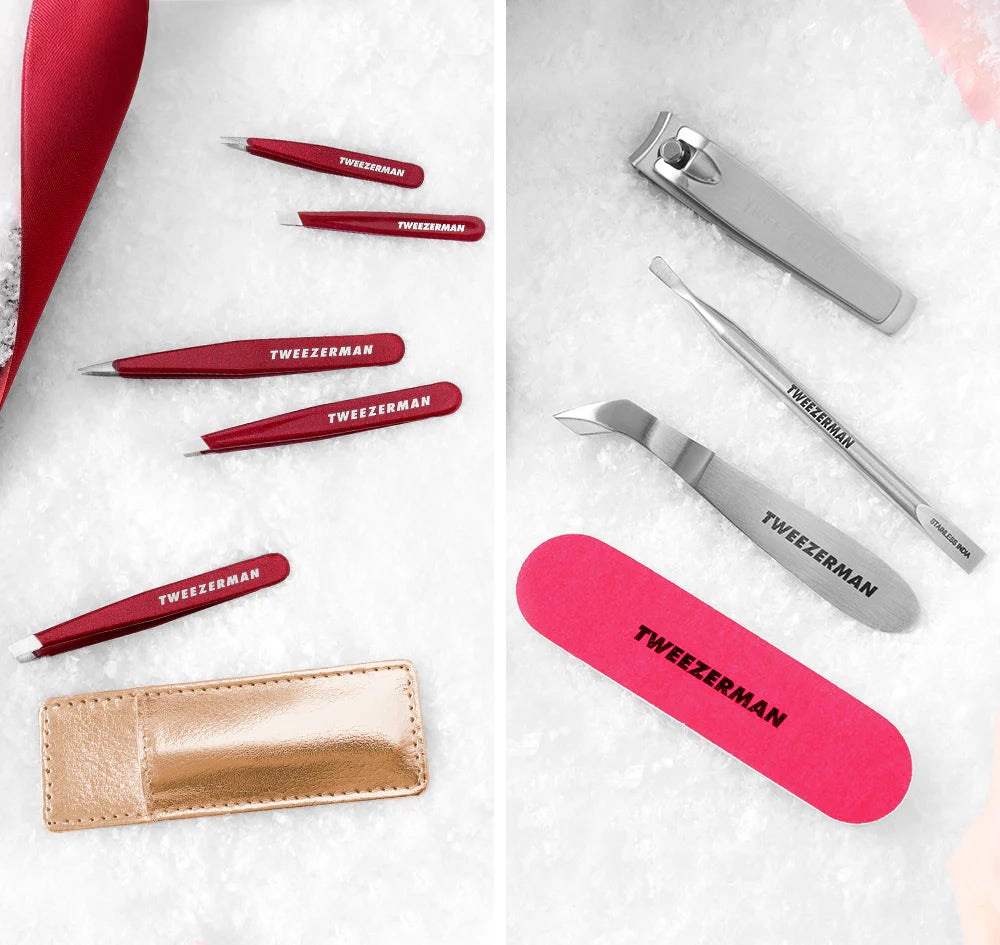 Festlich dekorierte Beauty Tools mit winterlichem Hintergrund