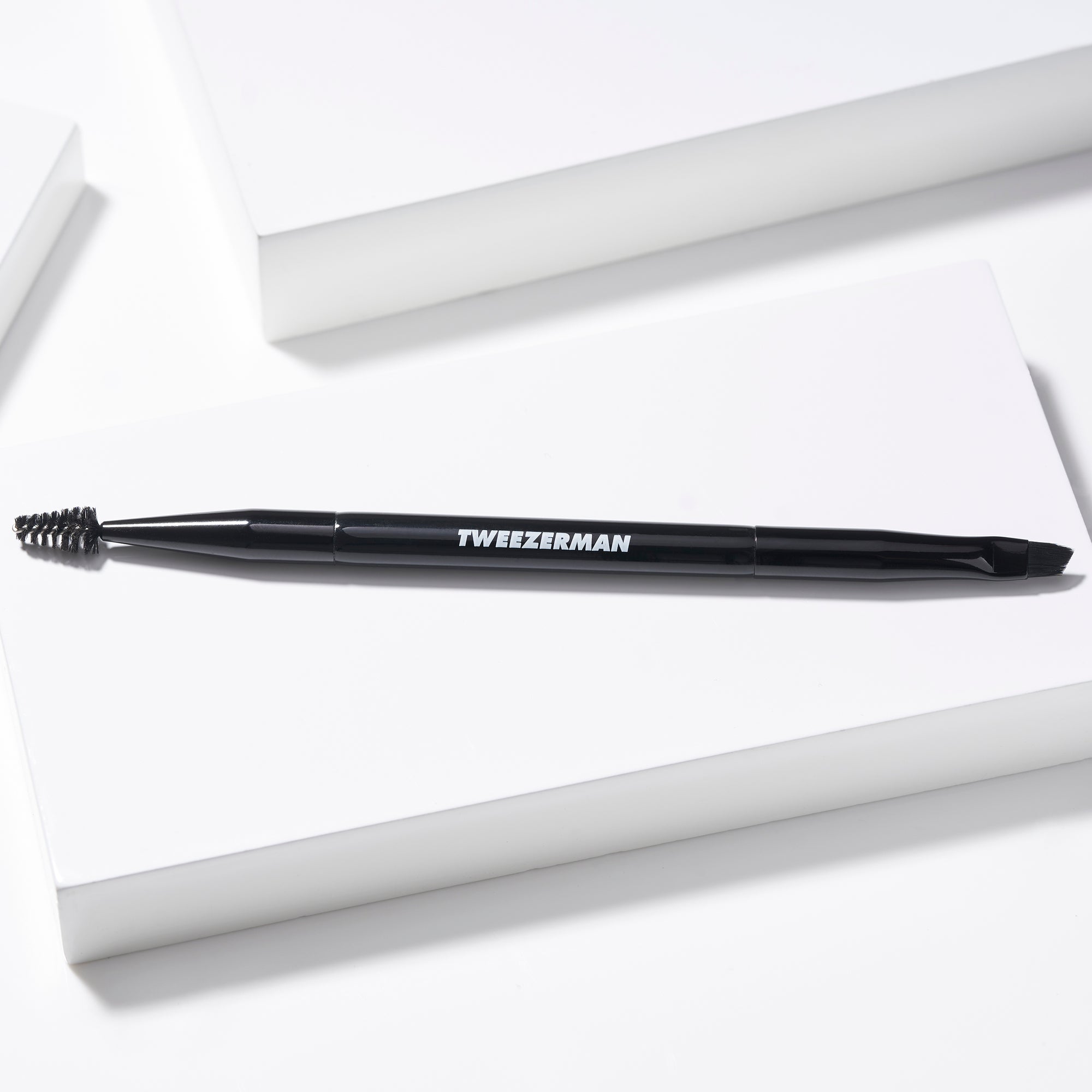 Angled Brow Brush &amp; Spoolie - Augenbrauenpinsel &amp; Bürstchen