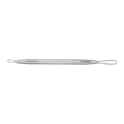 TWEEZERMAN Mitesserentferner in silber aus rostfreiem Edelstahl mit rutschfestem Griff.