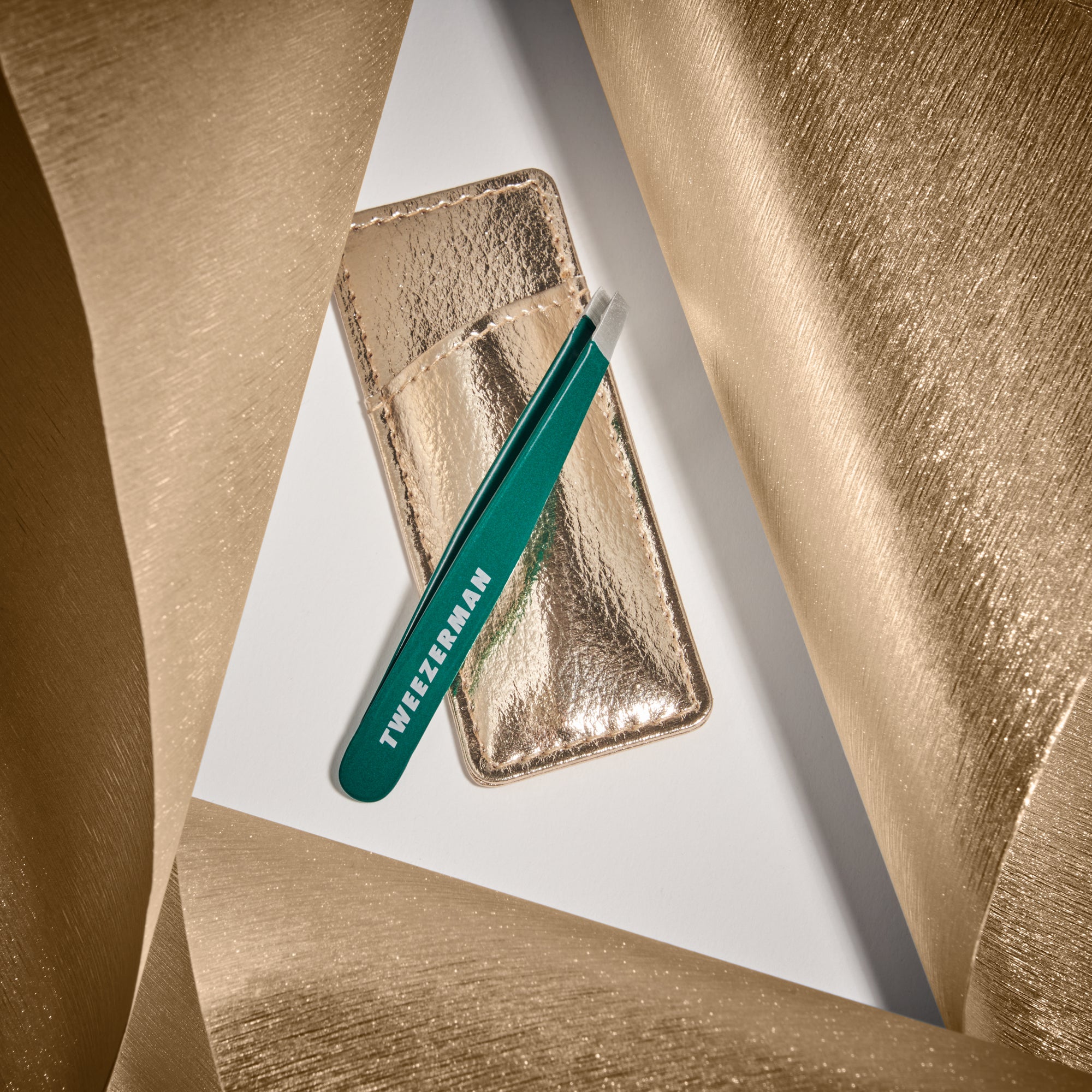 Emerald Shimmer Mini Slant Tweezer &amp; Case - Schräge Mini Pinzette mit Etui