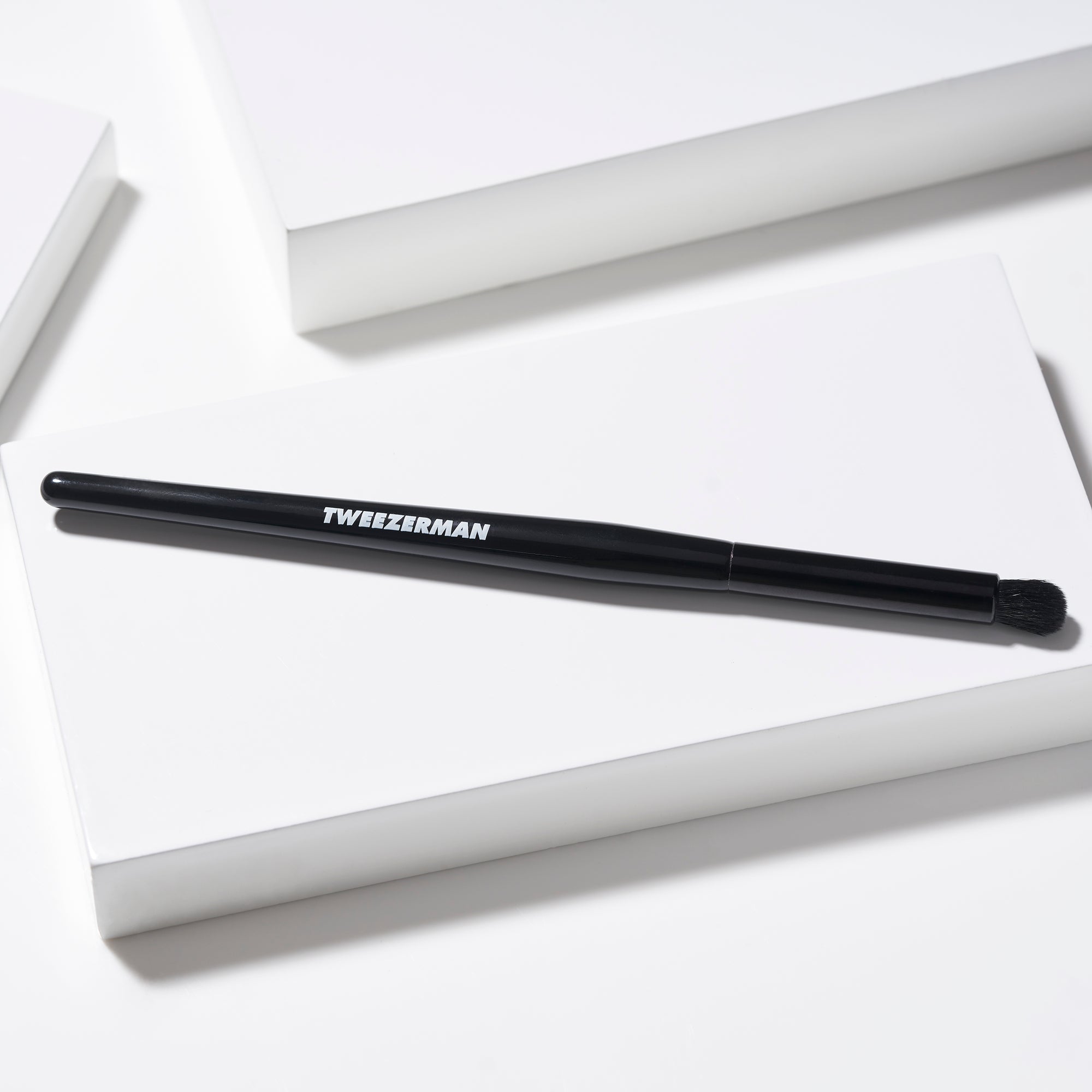 Shaping Brow Brush - Abgerundeter Augenbrauenpinsel