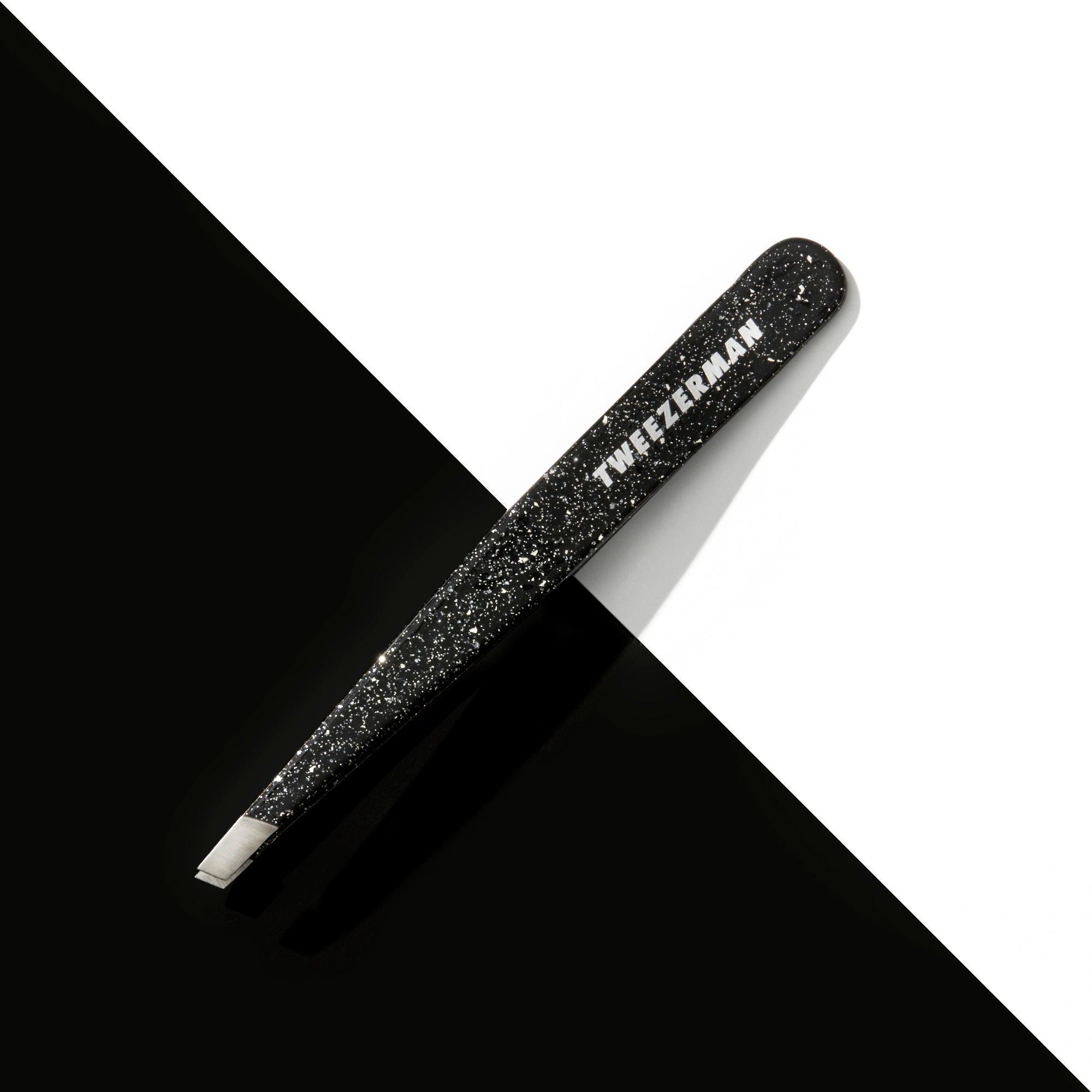 Slant Tweezer - Schräge Pinzette, Dusted Onyx