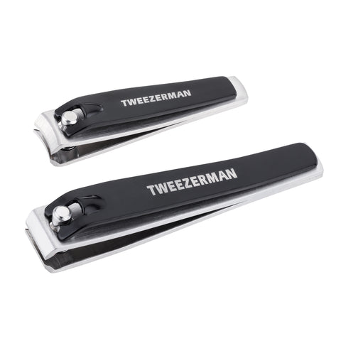 TWEEZERMAN Nagelknipser Set mit zwei Nagelknipsern in silber/schwarz aus rostfreiem Edelstahl.