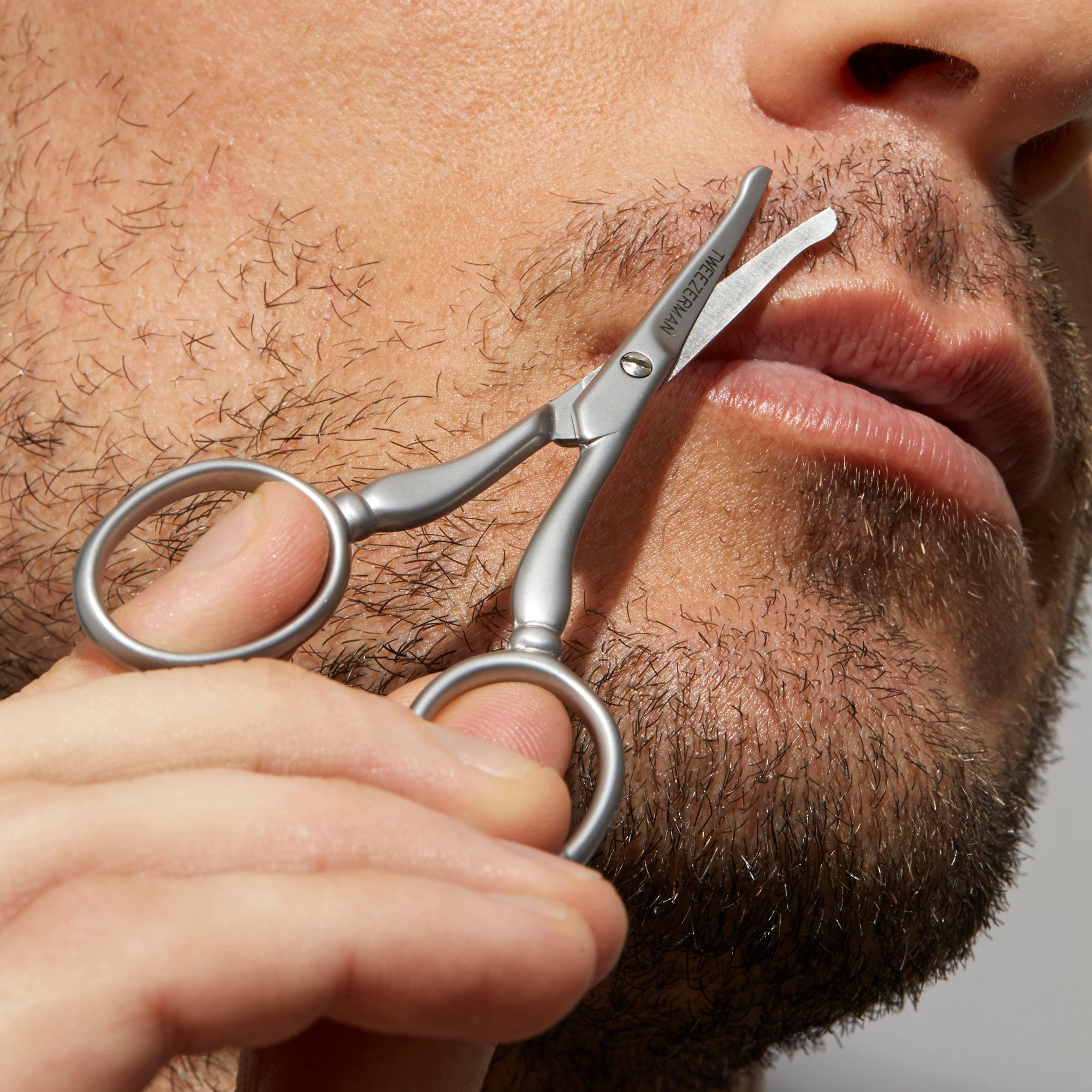 Facial Hair Scissors - Gesichtshaarschere