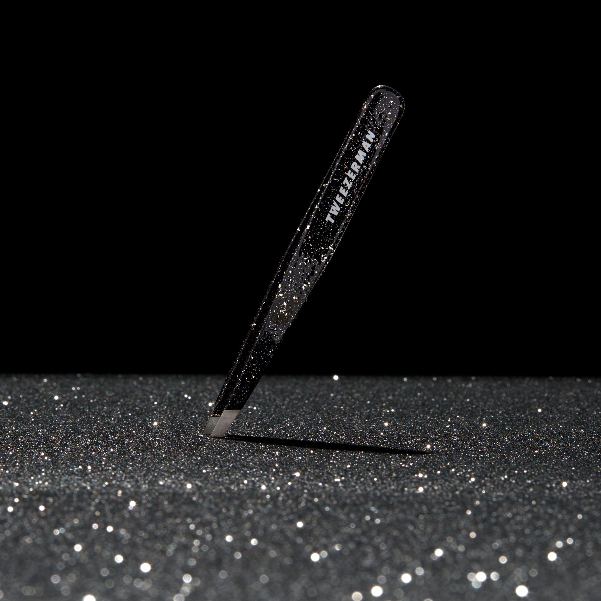 Slant Tweezer - Schräge Pinzette, Dusted Onyx