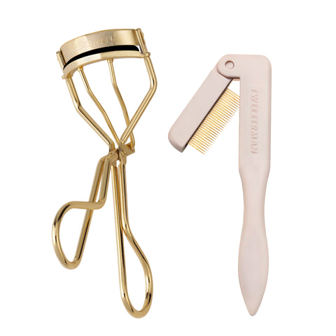 TWEEZERMAN Set mit klassischer Wimpernzange und Wimpernkamm in beige.