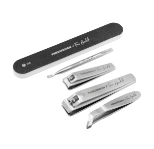 TWEEZERMAN x Tom Bachik Nagelpflege Set mit den wichtigsten Manikür Tools für unterwegs.